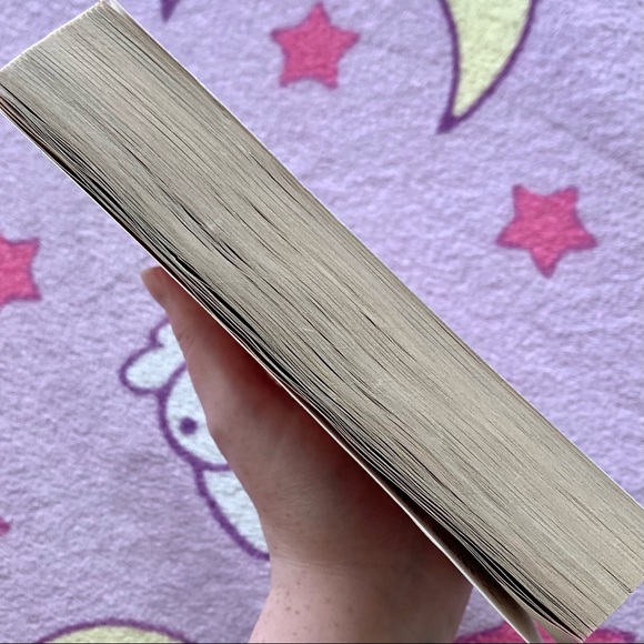 I’ll Walk Alone by Mary Higgins Clark Book - Picture 4 of 6